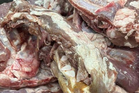 Thịt lợn bệnh 'lọt' vào trường học: 'Lỗ hổng' quản lý an toàn thực phẩm