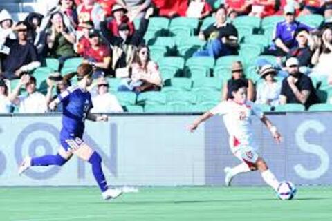 Bóng đá nữ Việt Nam: Cải tổ để không tụt hậu