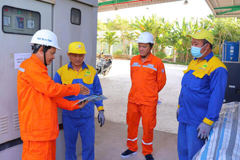 Chủ động nhiều kịch bản, bảo đảm cung ứng điện mùa khô tại phía Nam