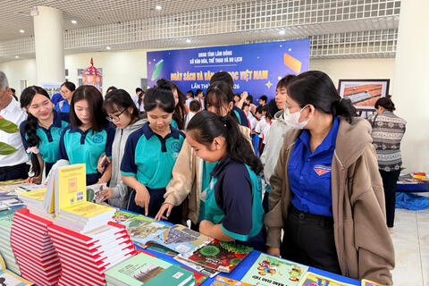 Lâm Đồng, Khánh Hòa rộn ràng Ngày hội Sách và Văn hóa đọc