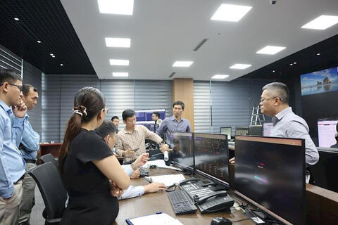 EVNHANOI đưa lưới điện bước vào kỷ nguyên tự vận hành thông minh