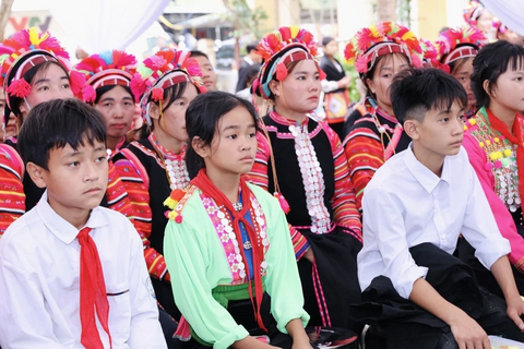 Mở rộng cơ hội học tập, thúc đẩy phát triển vùng biên