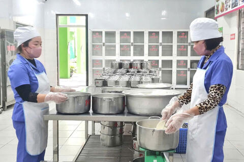 Quảng Ninh kiểm soát chặt chẽ thực phẩm học đường