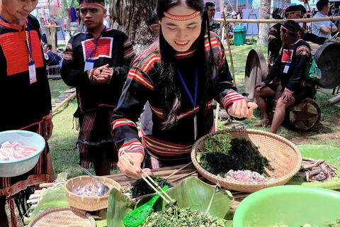'Cồng chiêng cuối tuần' lan tỏa di sản văn hóa Tây Nguyên