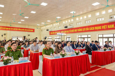 Ninh Bình ra mắt Trạm dịch vụ công số tích hợp công nghệ AI