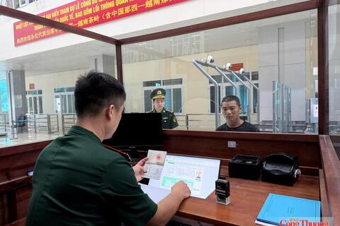 Số hóa cửa khẩu, tăng tốc lưu thông hàng hóa qua biên giới