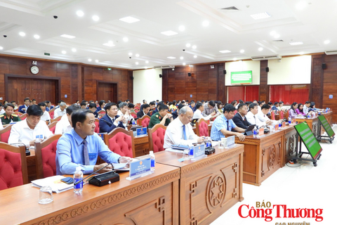 Đắk Lắk thông qua 11 nghị quyết, đặt nền móng tăng trưởng hai con số