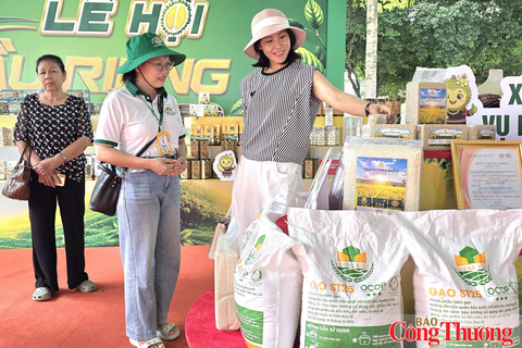 Khai mạc khu trưng bày 400 gian hàng kết nối sầu riêng Đắk Lắk