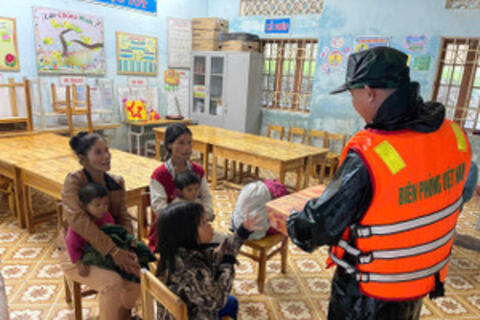 Quảng Trị di dời hàng trăm người dân khỏi vùng nguy cơ sạt lở, ngập lụt