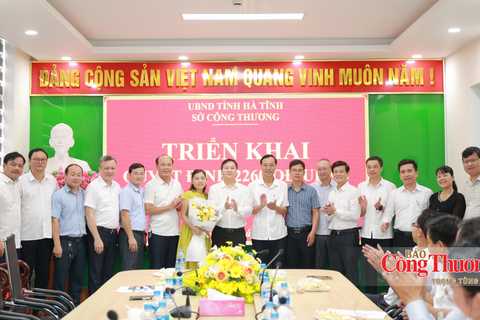 Hà Tĩnh: Công bố quyết định chuyển giao quản lý địa chất, khoáng sản sang Sở Công Thương