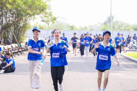 1.000 người tham gia giải chạy vì cộng đồng, hỗ trợ người nghèo