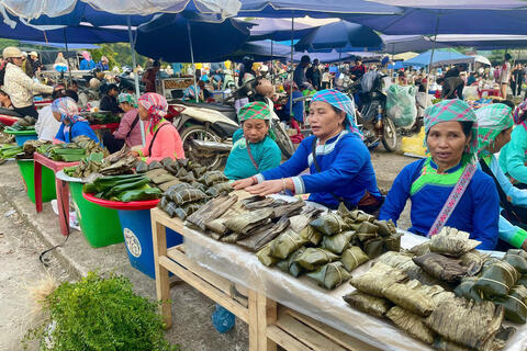 Chợ phiên vùng cao Hợp Thành - Nơi giao thoa giữa sắc màu văn hóa và nhịp sống vùng cao
