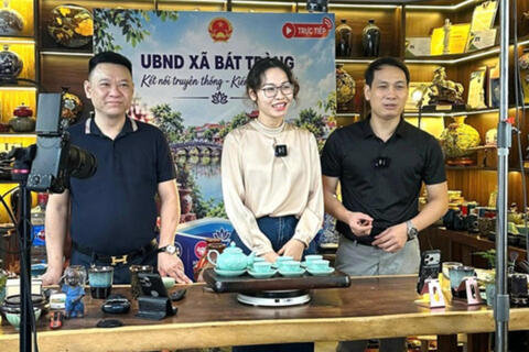 Thúc đẩy đưa sản phẩm làng nghề lên sàn thương mại điện tử