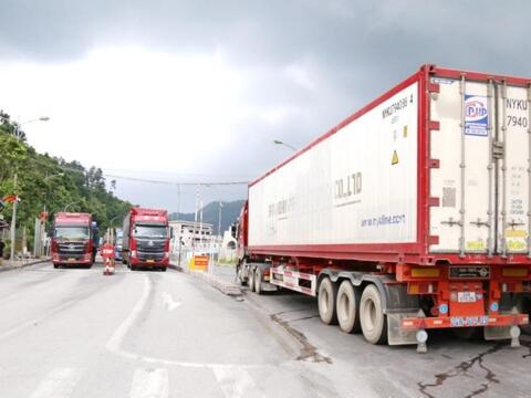 Ngày 10/03/2026: Các cửa khẩu Lạng Sơn thông quan 1.820 xe chở hàng hoá