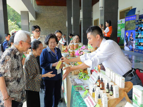 Hàng Việt Nam chất lượng cao: 30 năm kiến tạo niềm tin và nâng chuẩn hàng Việt