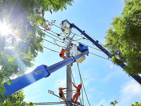 EVNCPC bảo đảm cung cấp điện an toàn dịp lễ Giỗ Tổ Hùng Vương, 30/4 - 1/5