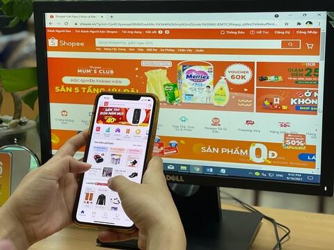 Người dùng mua phải hàng dởm, sàn thương mại điện tử không thể 'phủi tay'