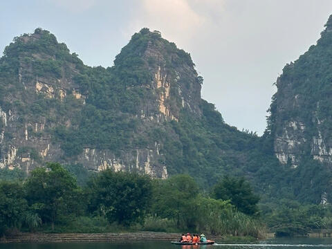 Du lịch hè 2026 khởi động sớm, giá tour chịu sức ép lớn
