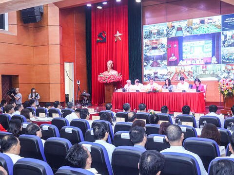 Du lịch tiếp tục là điểm sáng đóng góp vào phát triển kinh tế, xã hội
