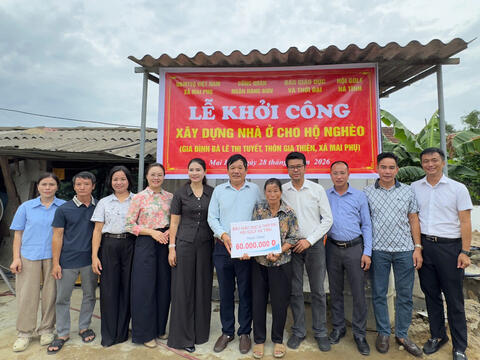 Chung tay 'dựng mái ấm' cho người phụ nữ nghèo ở Hà Tĩnh
