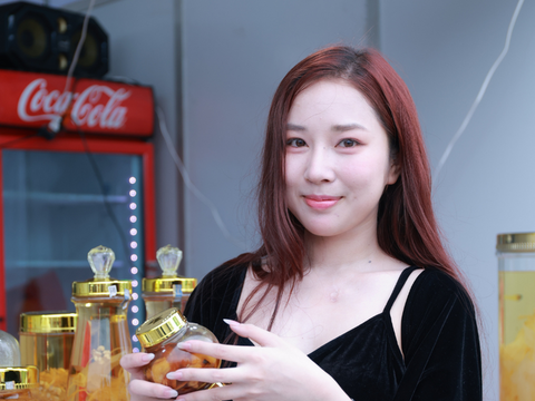 Doanh nghiệp sâm Ngọc Linh thu về hơn 600 triệu đồng tại hội chợ miền Trung - Tây Nguyên