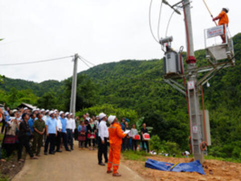 Mang ánh sáng và năng lượng sạch đến vùng cao Lai Châu