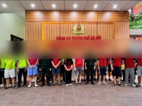 Triệt phá đường dây buôn bán hàng cấm, thiết bị y tế thu lợi hàng tỷ đồng