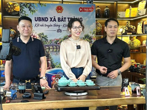 Thúc đẩy đưa sản phẩm làng nghề lên sàn thương mại điện tử