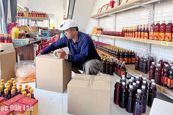 Làng nghề sản xuất nước mắm: Tất bật vào vụ tết