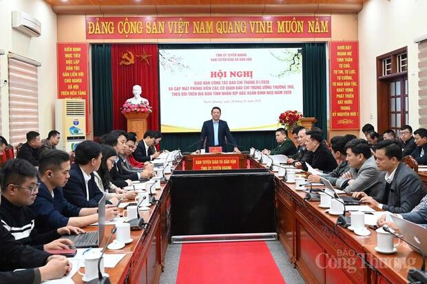 Tuyên Quang: Chủ động đảo đảm cung cầu và an toàn thị trường dịp Tết