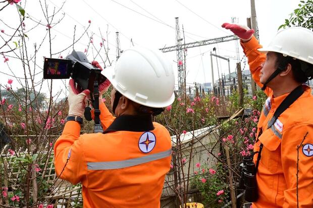 EVNHANOI trực 24/24h, bảo đảm điện Thủ đô dịp tết Bính Ngọ 2026