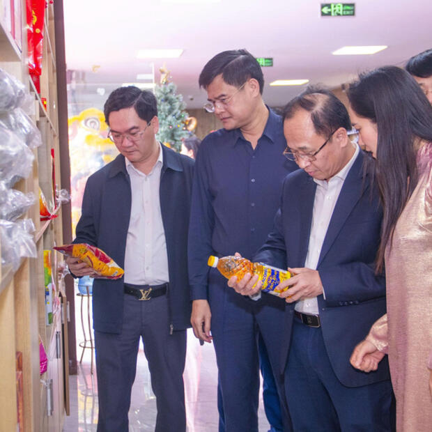 Khai trương phòng trưng bày sản phẩm OCOP quy mô lớn nhất tỉnh Nghệ An