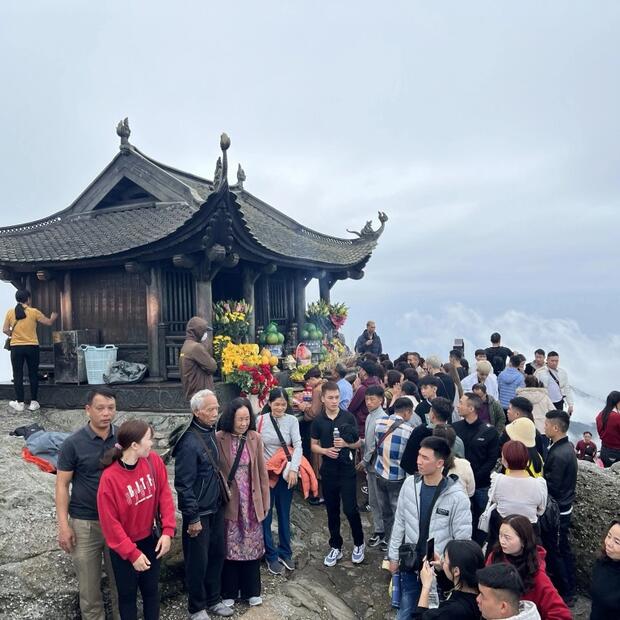 Quảng Ninh miễn phí cho du khách tham quan danh thắng Yên Tử