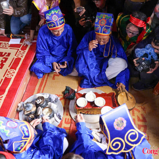 Độc đáo hội thổi cơm thi làng Thị Cấm