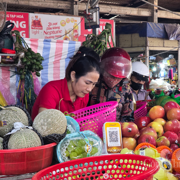 Sôi động thị trường đồ cúng Rằm tháng Giêng ở Hà Tĩnh