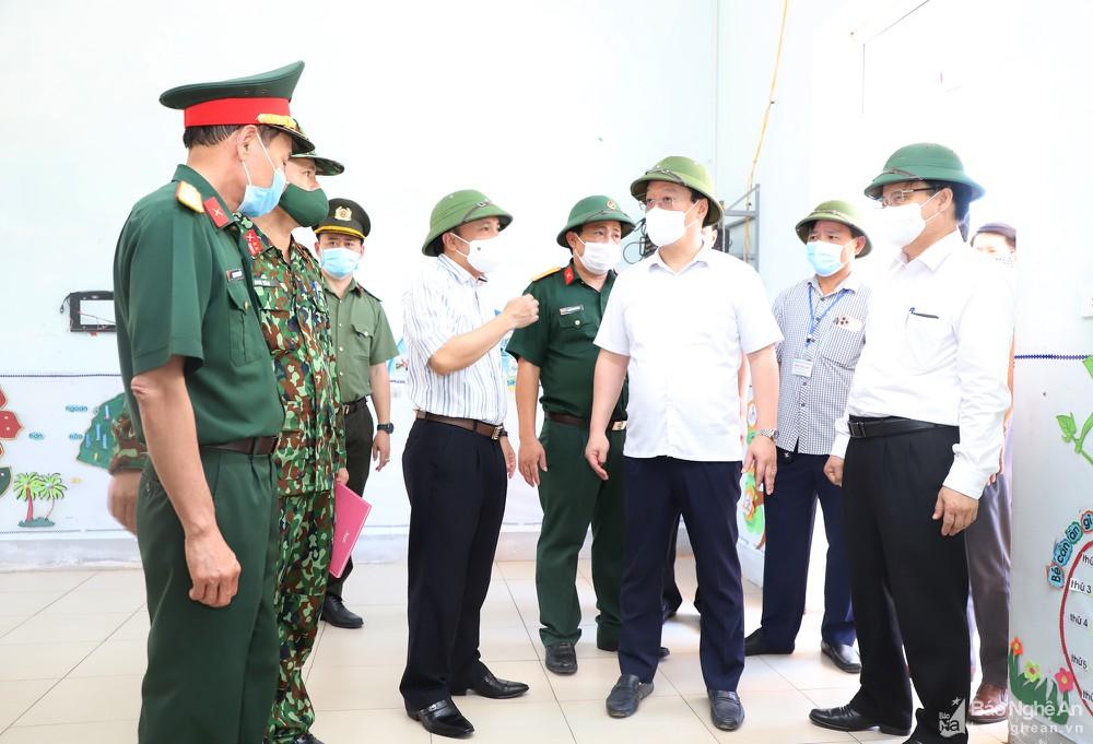 Chủ tịch UBND tỉnh: Chủ động, quyết liệt để khống chế, kiểm soát dịch Covid-19 ở Diễn Châu
