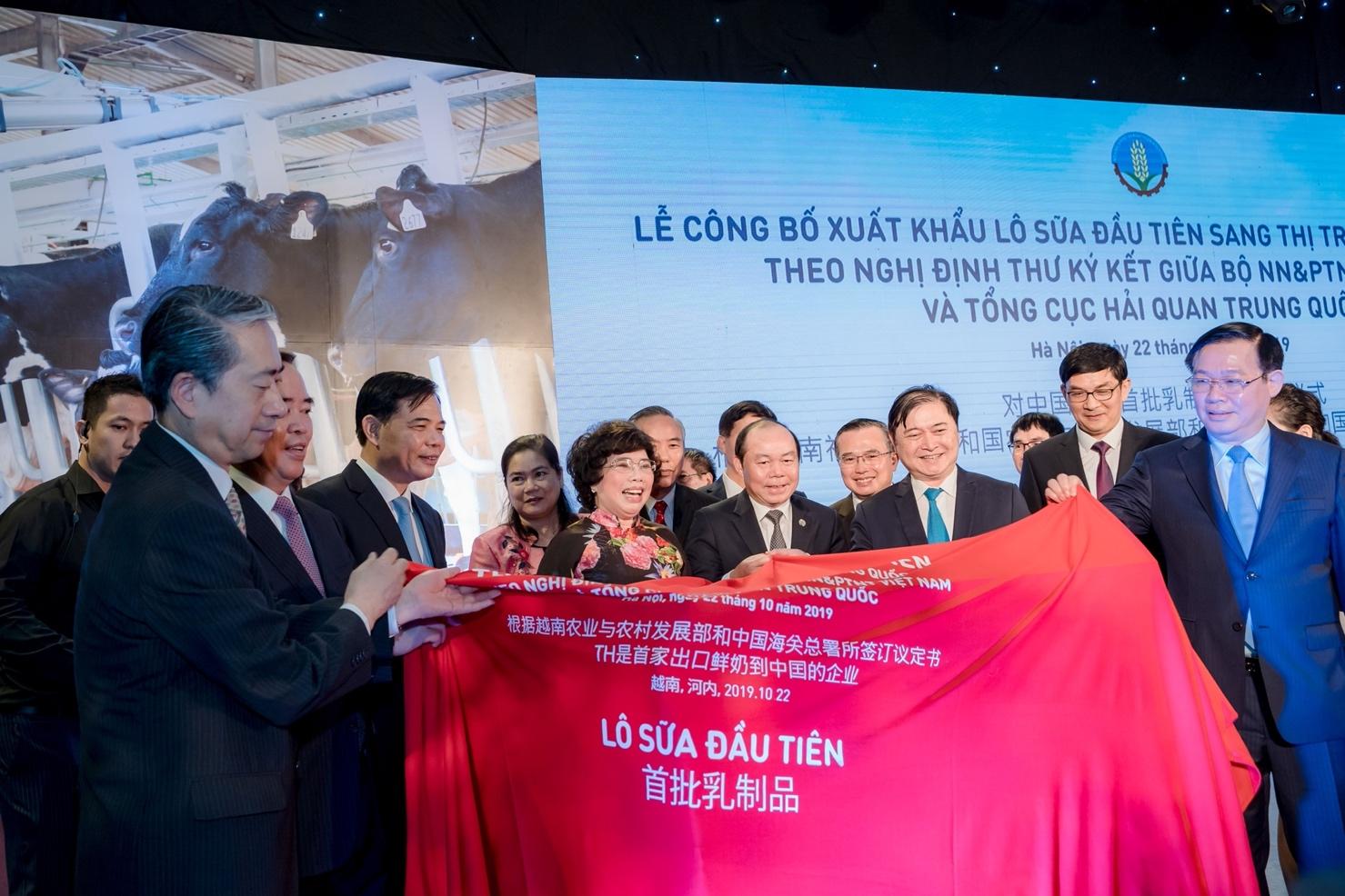 TH true MILK: Dòng sữa tươi sạch tiêu chuẩn quốc tế từ cánh đồng đất Việt