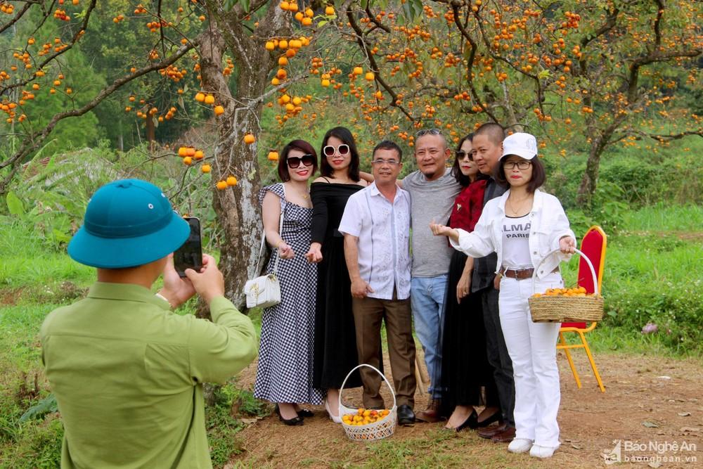 Nam Đàn phát triển du lịch canh nông từ những vườn hồng trĩu quả ảnh 6