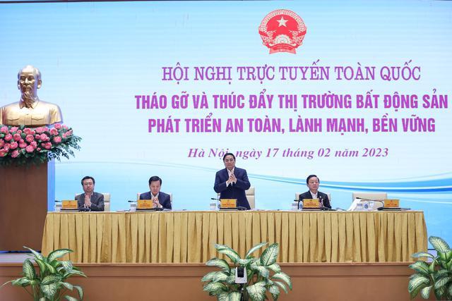 Thủ tướng Phạm Minh Chính chủ trì Hội nghị toàn quốc về tháo gỡ, thúc đẩy thị trường BĐS.