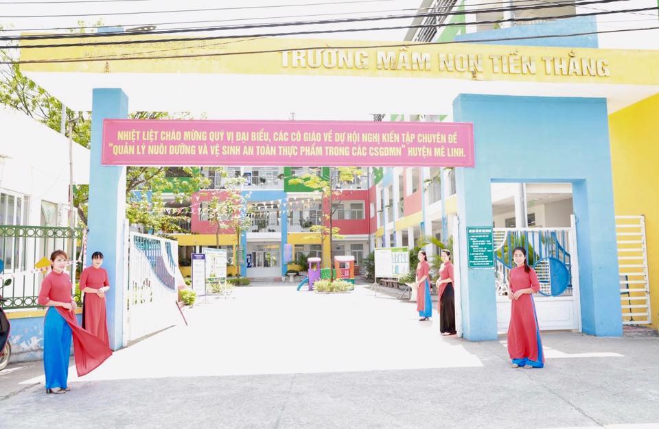 Trường mầm non xã Tiến Thắng (huyện Mê Linh) được xây dựng nhờ nguồn vốn hỗ trợ của quận Tây Hồ. Ảnh: Lâm Nguyễn.