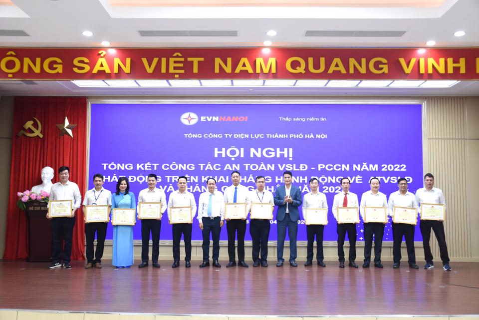 EVNHANOI hưởng ứng Tháng hành động An toàn vệ sinh lao động năm 2023 - Ảnh 2