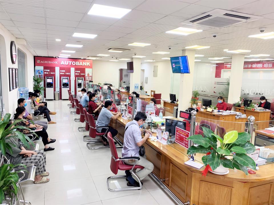 Agribank giảm tiếp 0,5% lãi suất cho vay - Ảnh 1