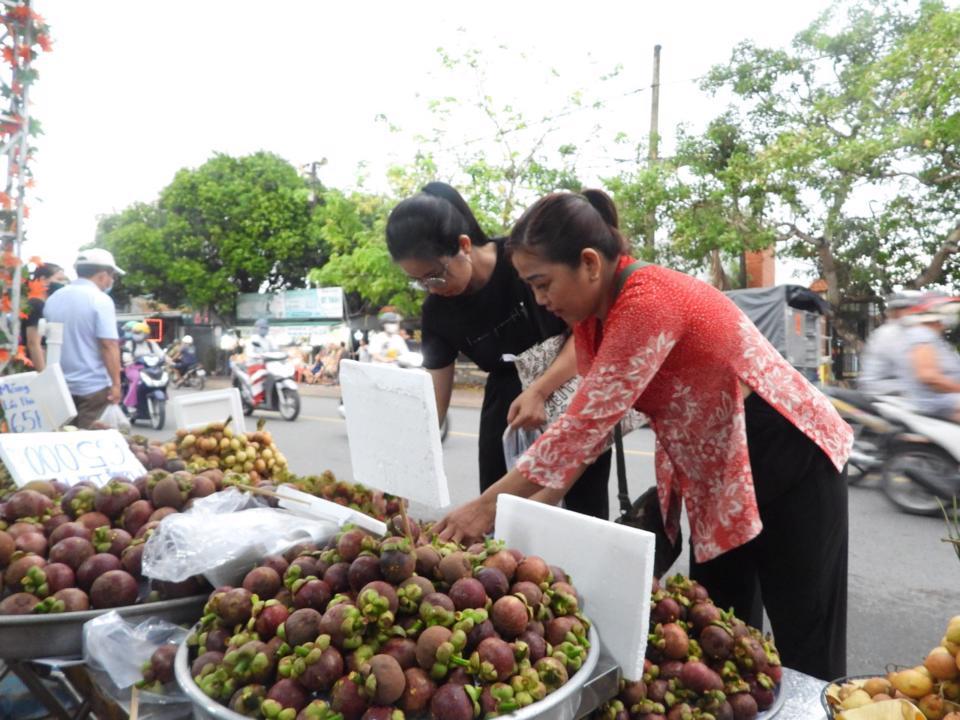 Măng cụt Lái Thiêu nổi tiếng  từ xưa với hương vị thơm ngon hơn các vùng khác.