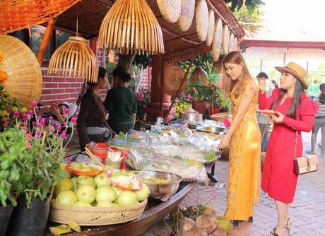 Có thể quảng bá các sản phẩm đặc trưng thông qua các sản phẩm du lịch, liên kết du lịch.