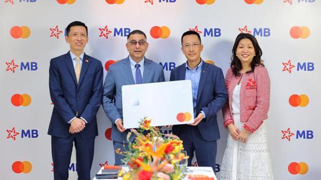 mb-va-mastercard-hop-tac-toan-dien.jpg (633×356)