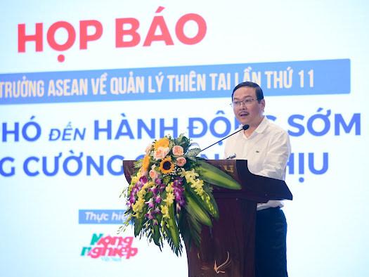 Ông Nguyễn Ngọc Thạch – Tổng biên tập báo Nông nghiệp phát biểu tại họp báo.