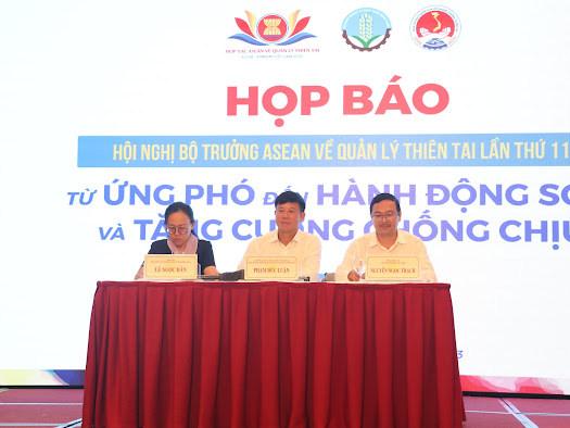 Hội nghị Bộ trưởng ASEAN về Quản lý thiên tai lần thứ 11 có sự tham dự của nhiều lãnh đạo thành viên ASEAN.