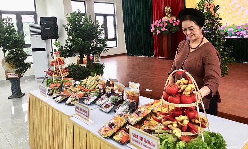 Nhiều sản phẩm ở quận Tây Hồ được cấp giấy chứng nhận OCOP 4 sao. Ảnh: Trọng Tùng