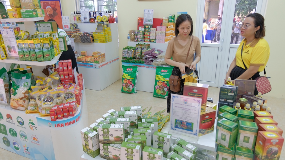 Hà Nội hợp tác với 43 tỉnh, TP đưa nông sản, thực phẩm về phục vụ người dân Thủ đô.