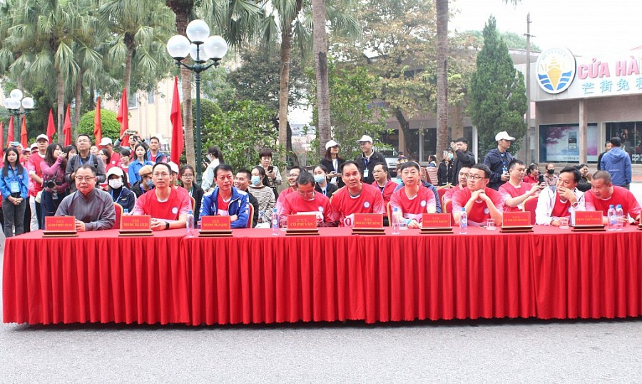 Quảng Ninh tổ chức giải chạy giao lưu hữu nghị Việt - Trung lần thứ nhất
